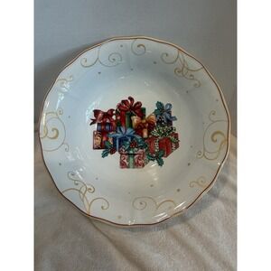 Williams Sonoma Serving Bowl W/A Festive Stack of Gifts In The Center EUC